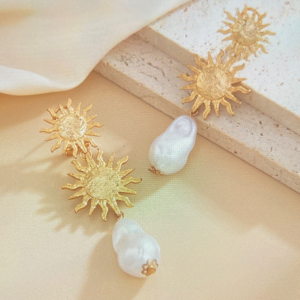 Radiant Gold Sunburst Earrings with Pearl Accent - Picture 2 of 4